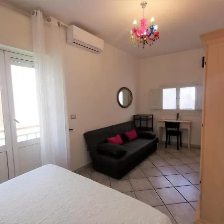 La Torretta Bed & Breakfast *